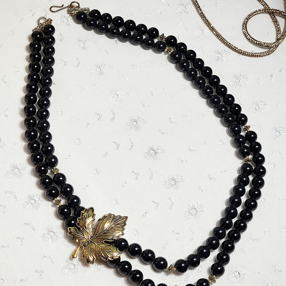 Elegant Black and Gold Leaf Necklace